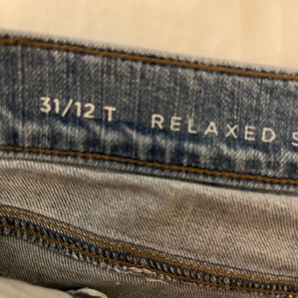 Ann Taylor Loft JEWELED Relaxed Denim Jeans Size 31/12T